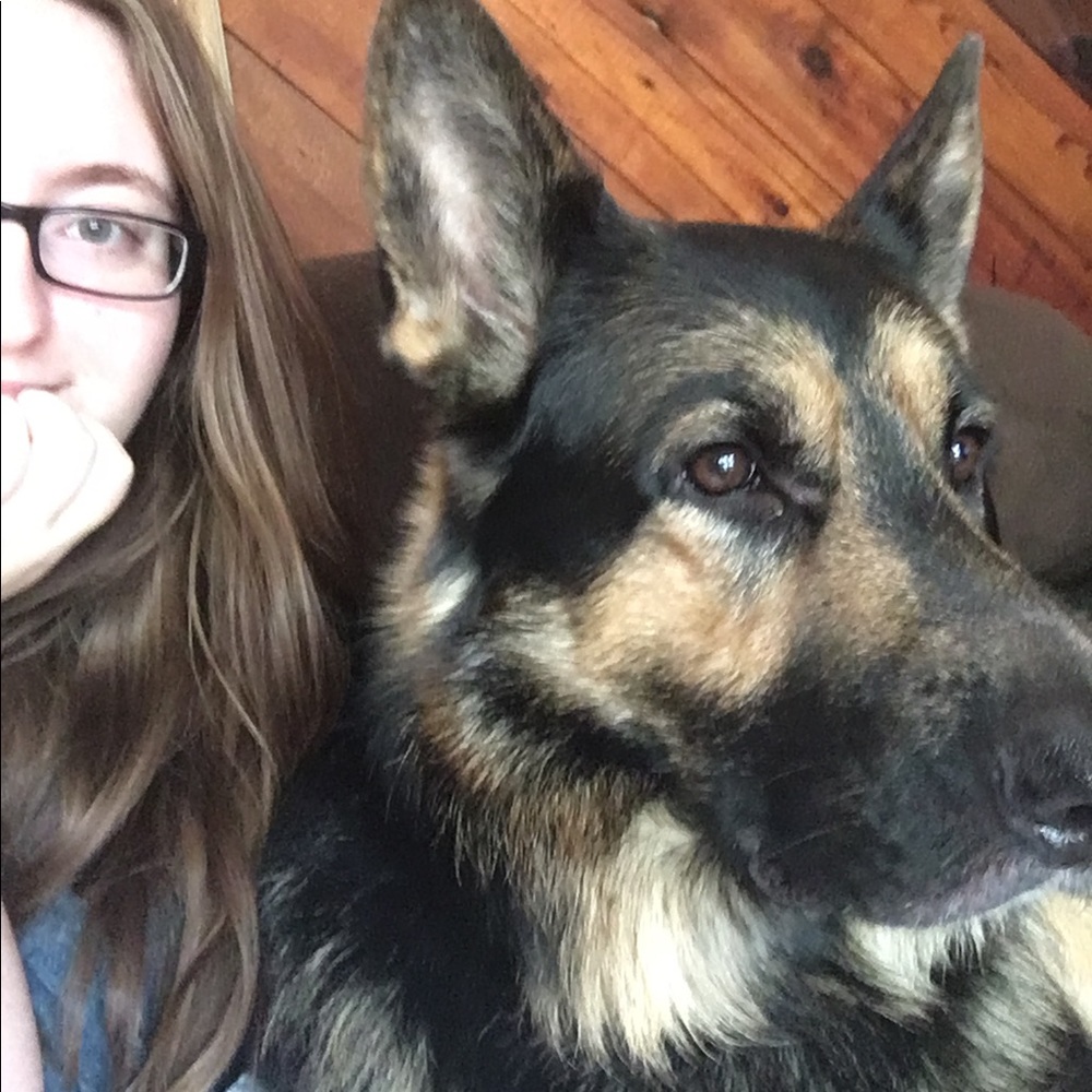 Meet your posher, Ashley!